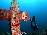 Cross found in Bauan; captured using Sony RX 100, Sea and Sea YS01, YS02